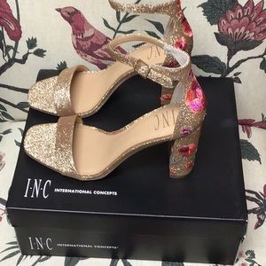 NIB International Concepts shoes